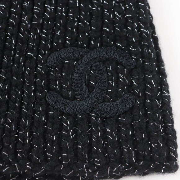 Chanel Cashmere Blend Cruise Collection Show CC Logo Lame Knit main image 10